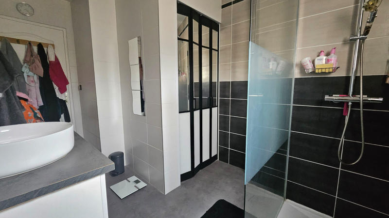 Maison - 115 m² - 6 pièces