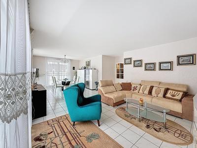 Appartement - 120 m² - 4 pièces