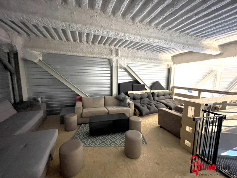 Local commercial - 521 m²