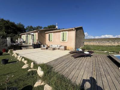 Propriété - 158 m² - 6 pièces