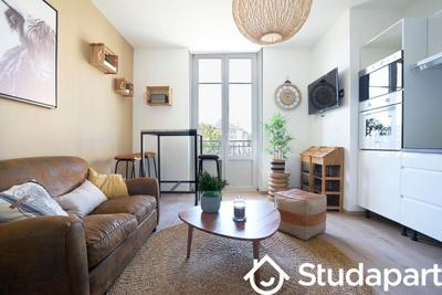 Chambre - 9 m² - 1 pièce