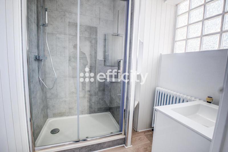 Immeuble - 230 m² - 11 pièces