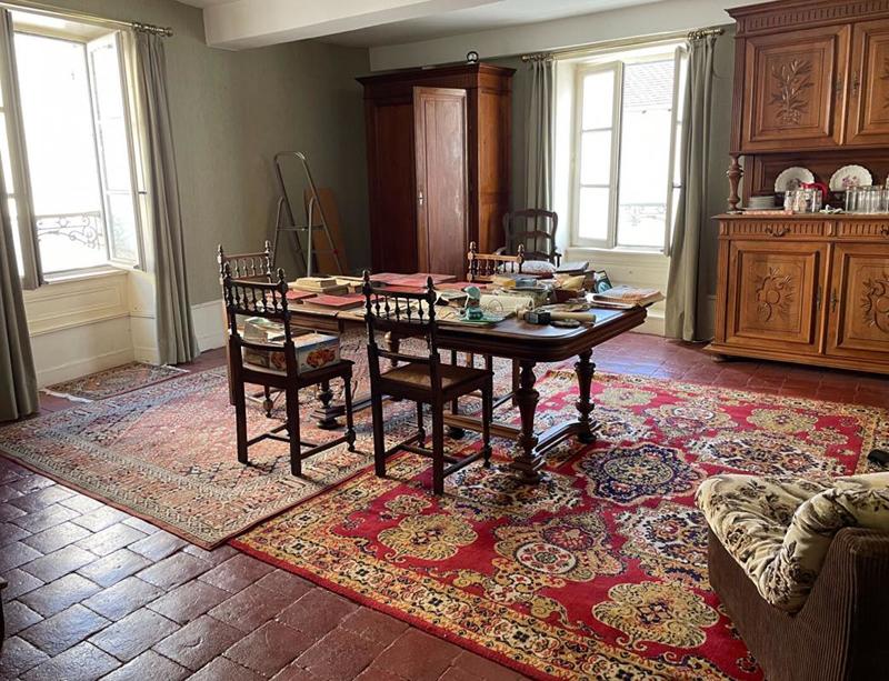 Maison - 350 m² - 10 pièces