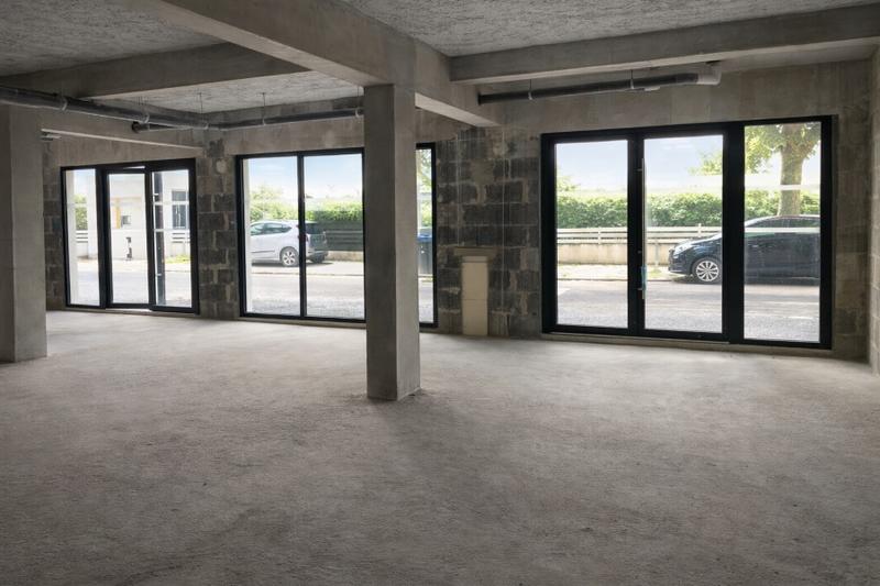 Local commercial - 112 m²