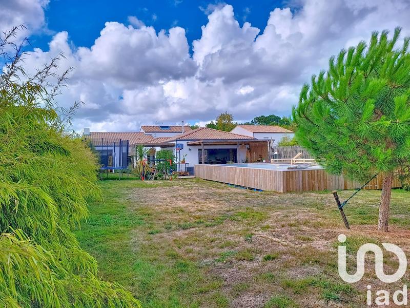 Maison - 176 m² - 8 pièces