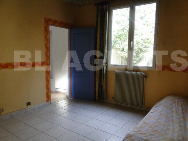 Pavillon - 137 m² - 7 pièces