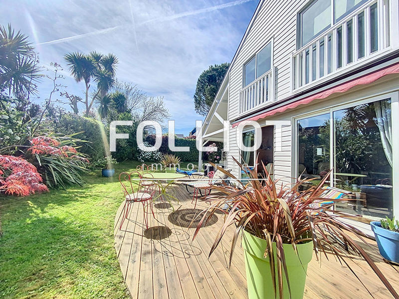 Maison - 140 m² - 8 pièces