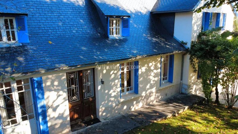 Maison - 147 m² - 6 pièces