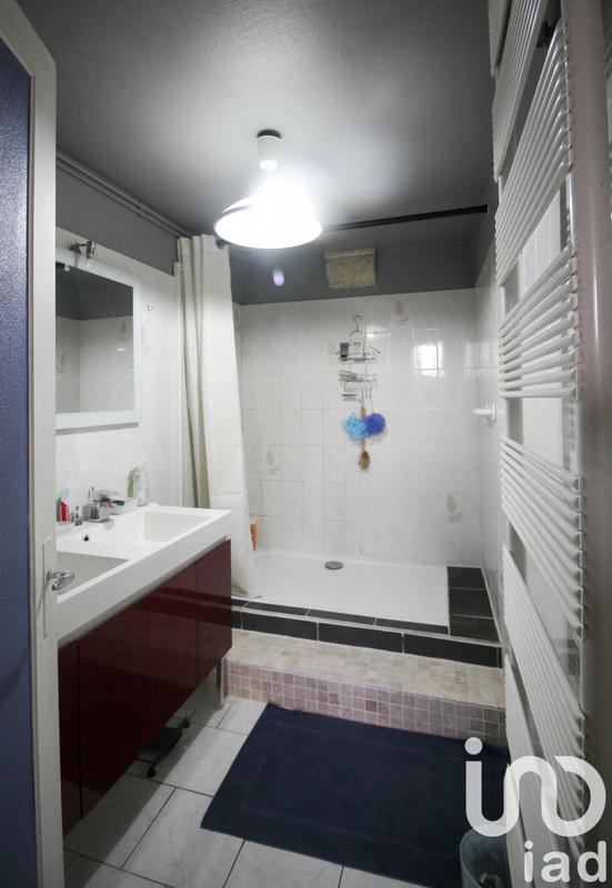 Maison - 270 m² - 10 pièces