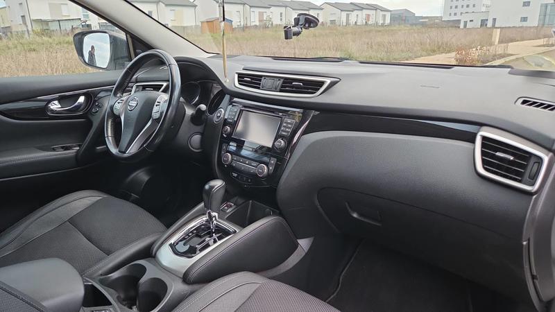 Nissan Qashqai 1.6 dCi 130 2wd Xtronic Tekna - Automatique