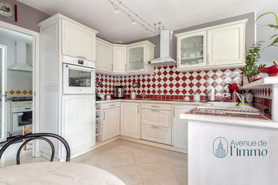 Maison - 186 m² - 6 pièces