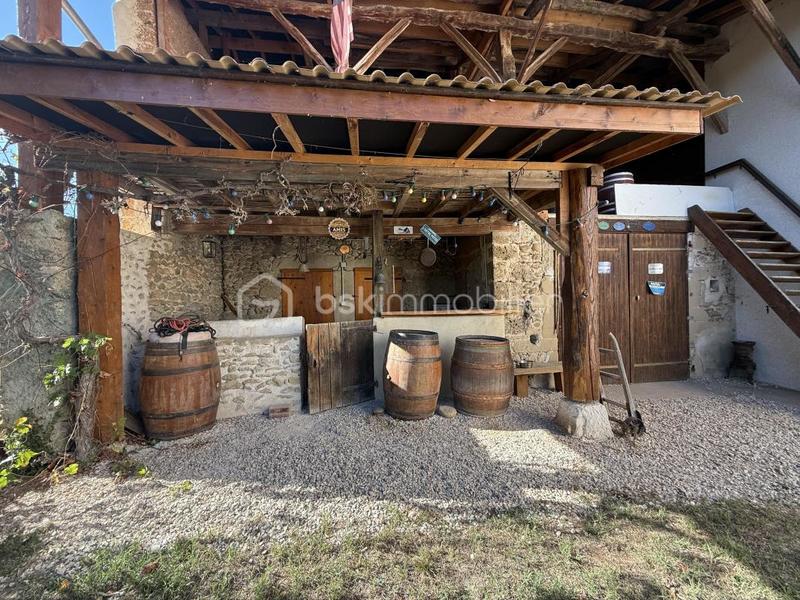 Corps de ferme - 140 m² - 6 pièces