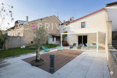 Maison - 296 m² - 7 pièces