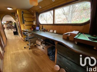 Maison - 250 m² - 10 pièces