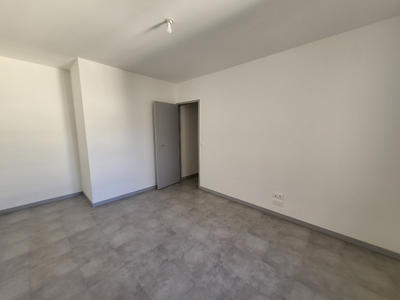 Appartement - 94 m² - 3 pièces