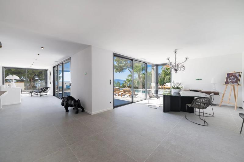 Villa - 350 m² - 8 pièces