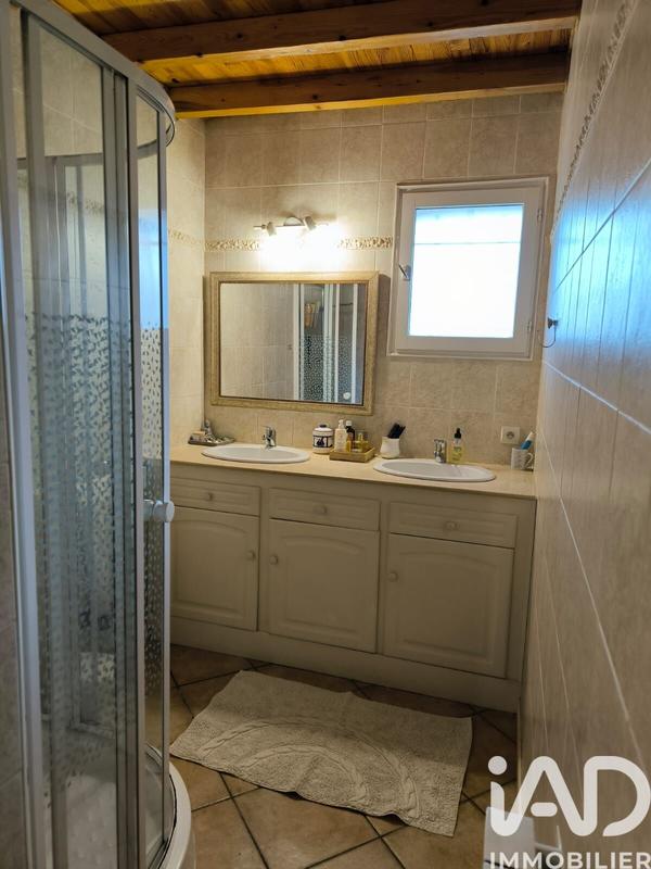 Maison - 207 m² - 9 pièces