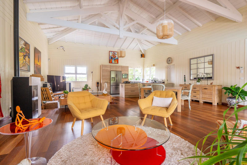 Maison - 215 m² - 7 pièces