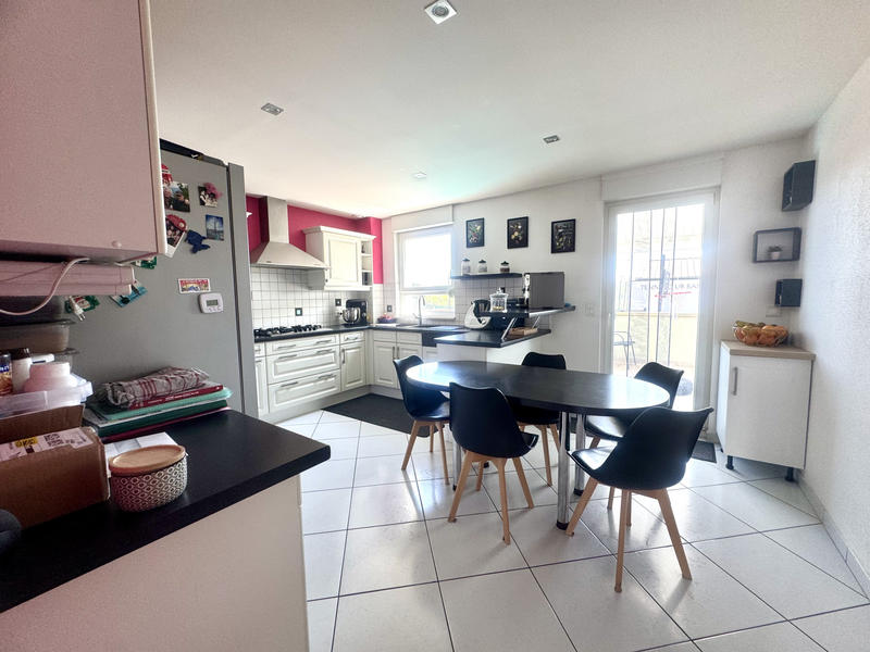 Maison - 211 m² - 7 pièces