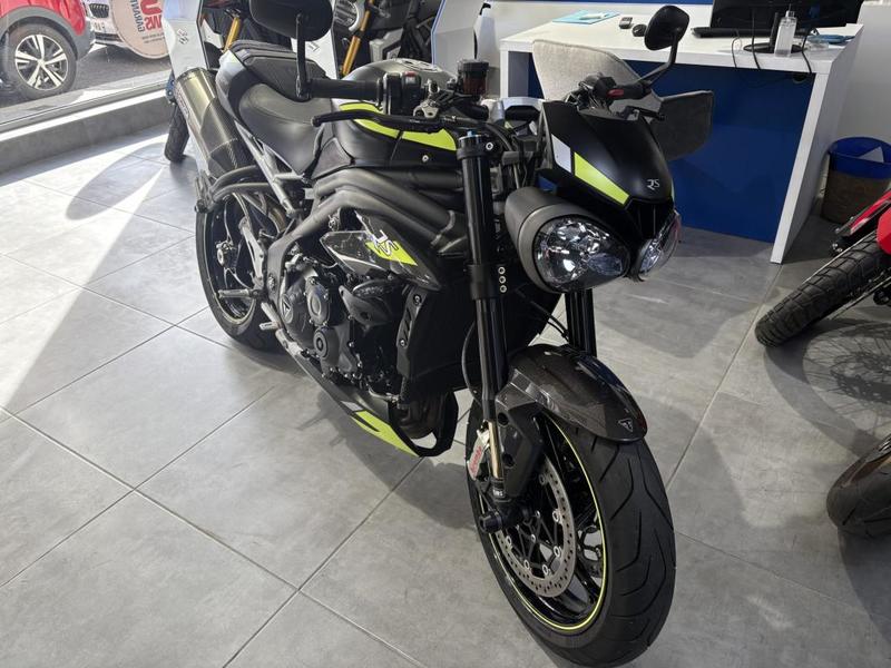 Triumph Speed Triple Rs 1050