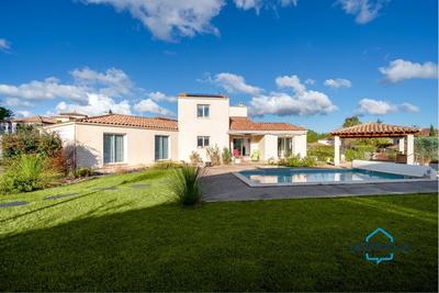 Villa - 204 m² - 7 pièces