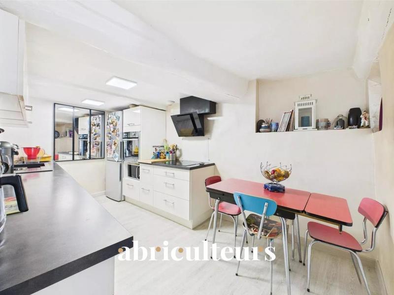 Maison de village - 94 m² - 5 pièces