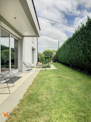 Maison - 194 m² - 6 pièces