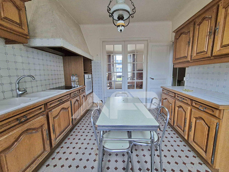 Maison - 98 m² - 5 pièces