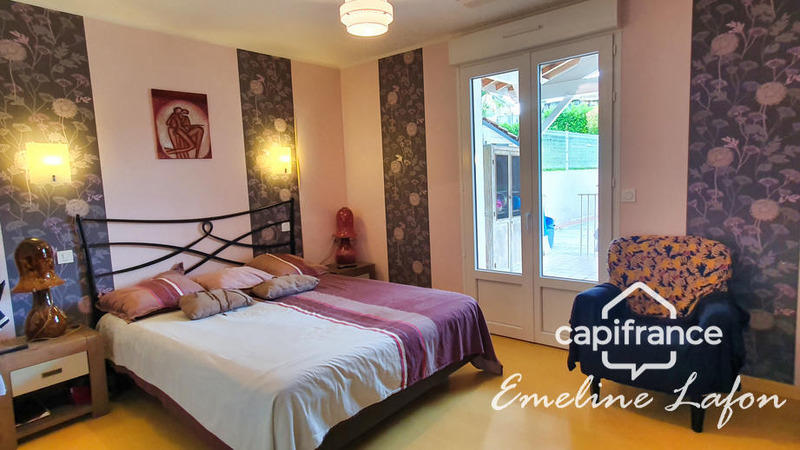 Maison - 196 m² - 8 pièces