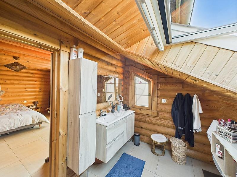 Châlet - 175 m² - 9 pièces