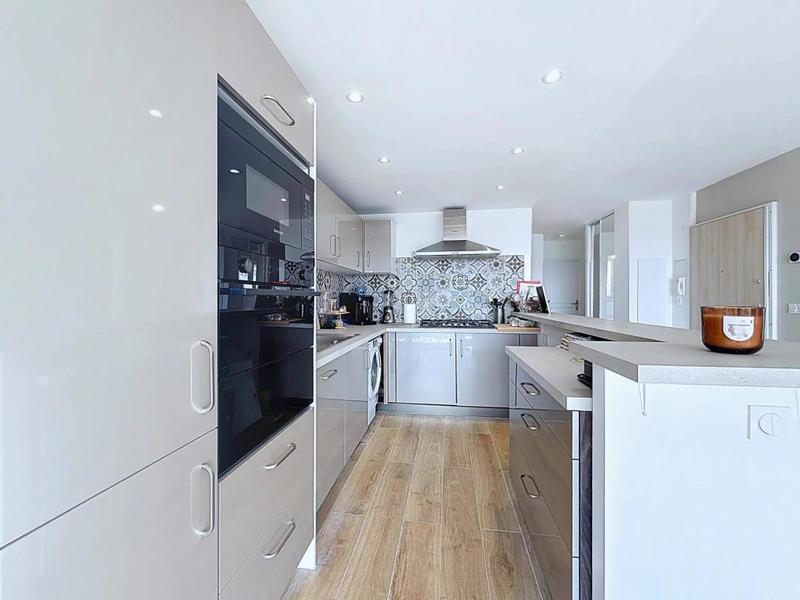 Appartement - 83 m² - 4 pièces