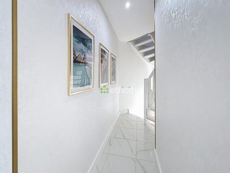 Pavillon - 134 m² - 6 pièces