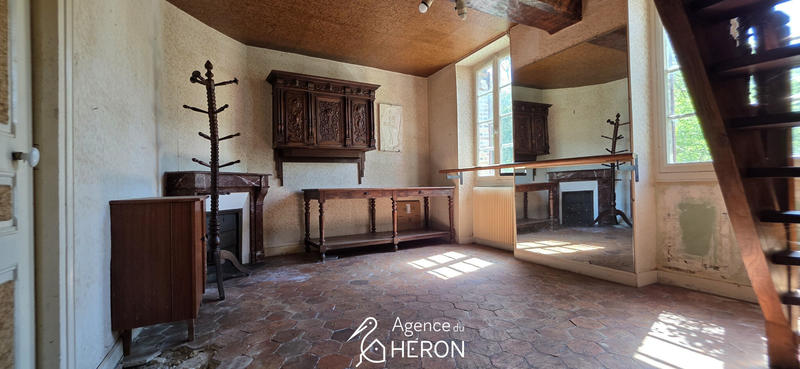 Maison - 201 m² - 7 pièces