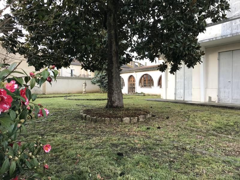 Villa - 334 m² - 12 pièces