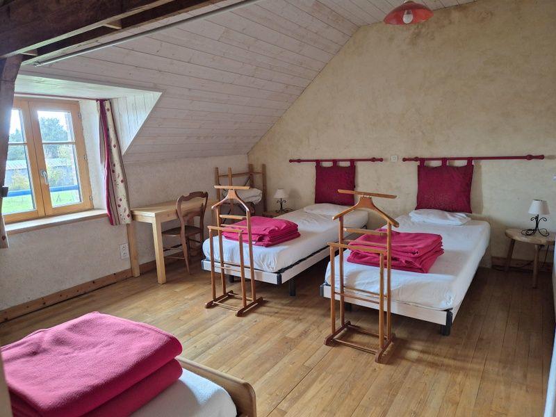 Maison - 233 m² - 7 pièces