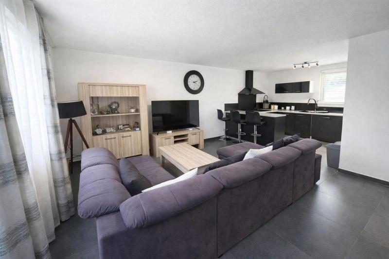 Maison - 83 m² - 5 pièces