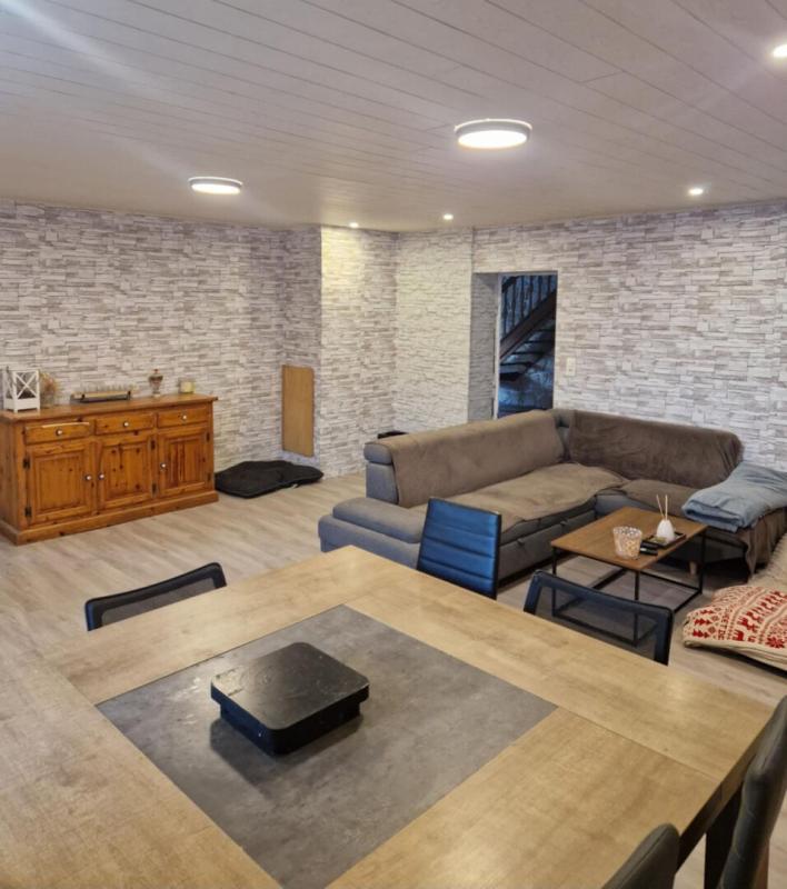 Maison - 245 m² - 10 pièces