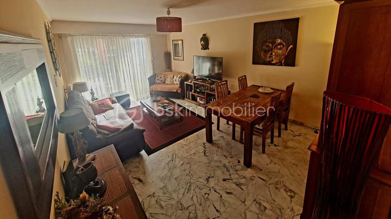 Appartement - 65 m² - 3 pièces