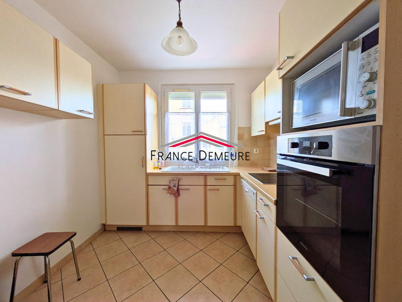 Maison - 91 m² - 5 pièces