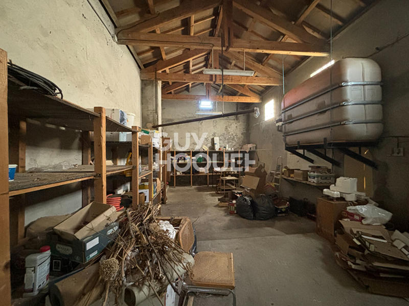 Maison - 279 m² - 5 pièces
