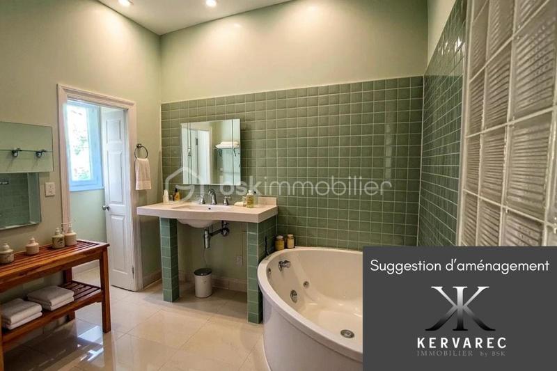 Maison - 338 m² - 14 pièces