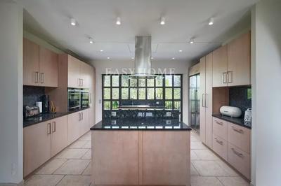 Villa - 380 m² - 10 pièces