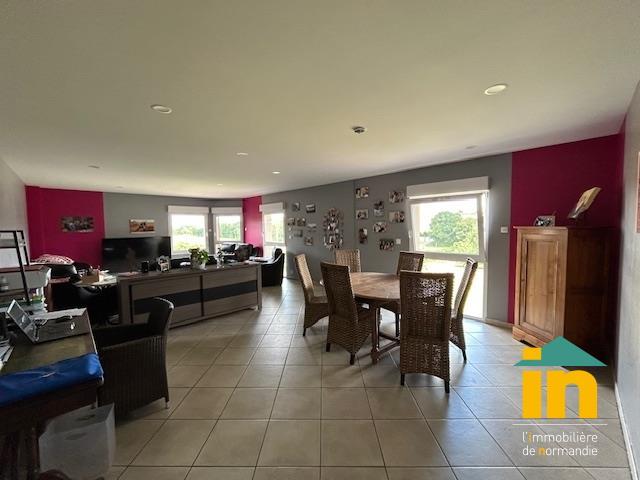 Maison de campagne - 217 m² - 6 pièces