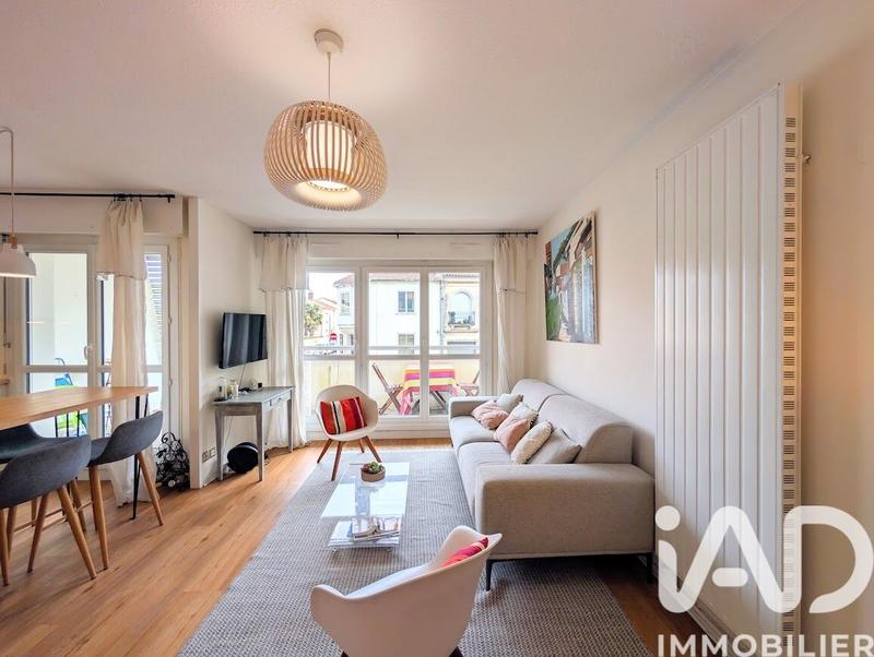 Appartement - 67 m² - 3 pièces