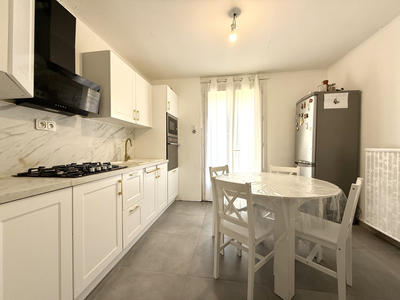 Maison - 71 m² - 4 pièces