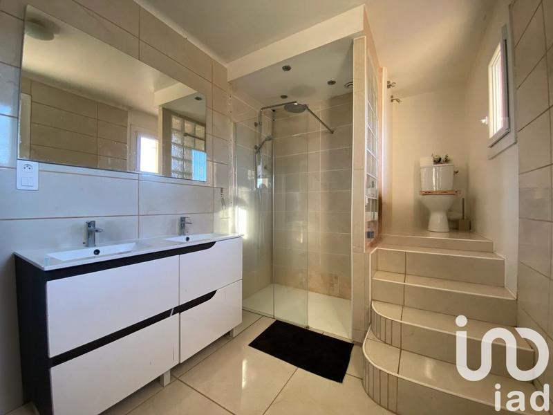 Maison - 186 m² - 8 pièces