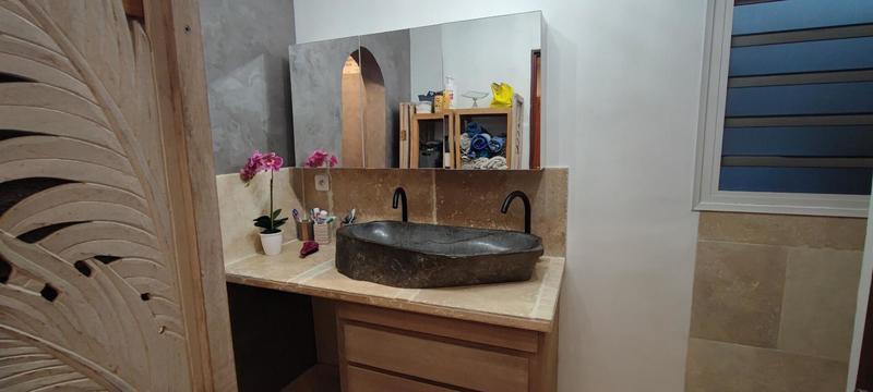 Maison - 216 m² - 9 pièces