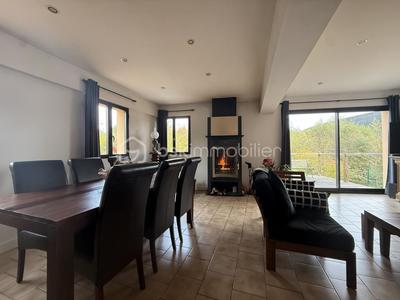 Maison - 155 m² - 5 pièces