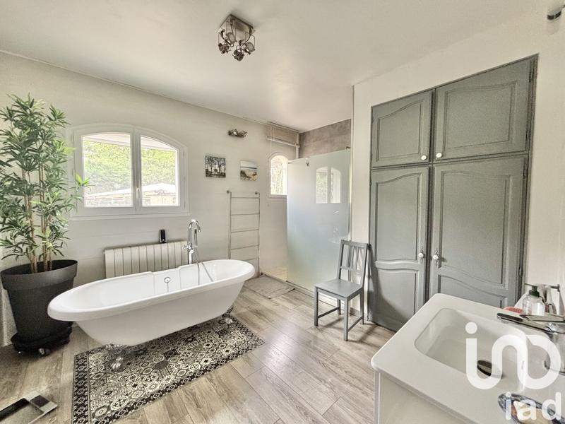 Maison - 144 m² - 8 pièces