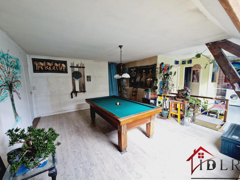 Maison - 211 m² - 7 pièces